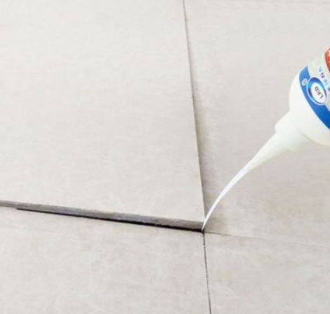 合浦瓷砖空鼓维修公司分享卫生间瓷砖脱落的原因可能有以下几点